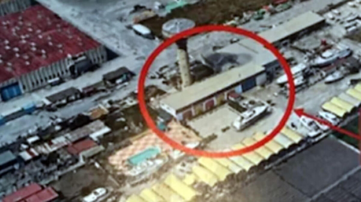 Capannone abusivo nei Paesi Vesuviani demolito dopo 20 anni - 