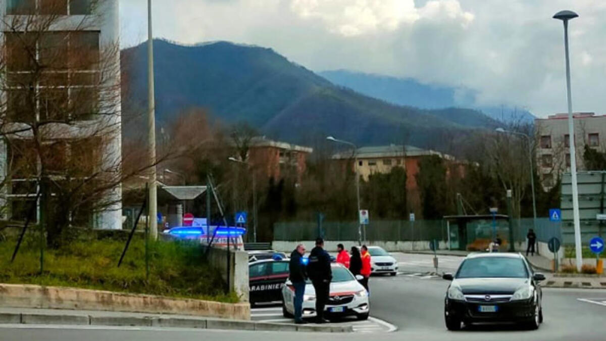 Si lancia dal parcheggio dell'Università di Fisciano, muore 27enne dei Paesi Vesuviani - 