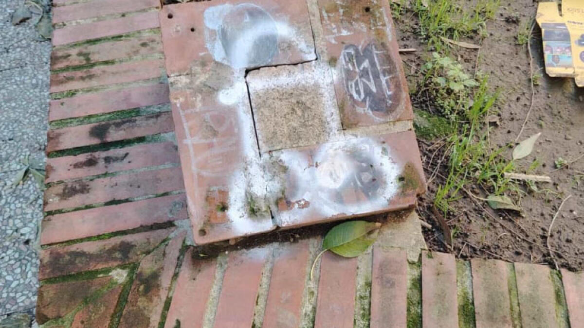 Vandalizzata e rubata la targa da Viale John Lennon - 