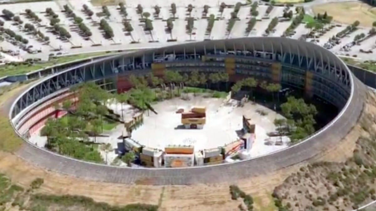 Al Vulcano Buono arriva la casa capovolta - 