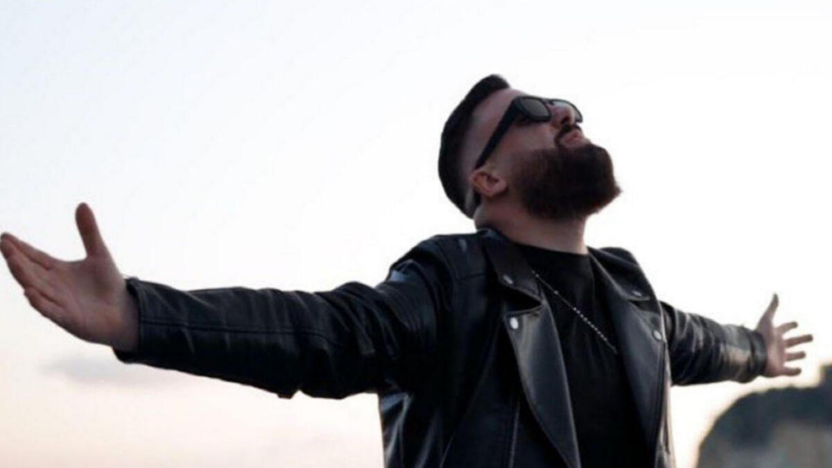 Pino Grieco, da Barra ai sacrifici per cantare i sentimenti nelle sue canzoni - 