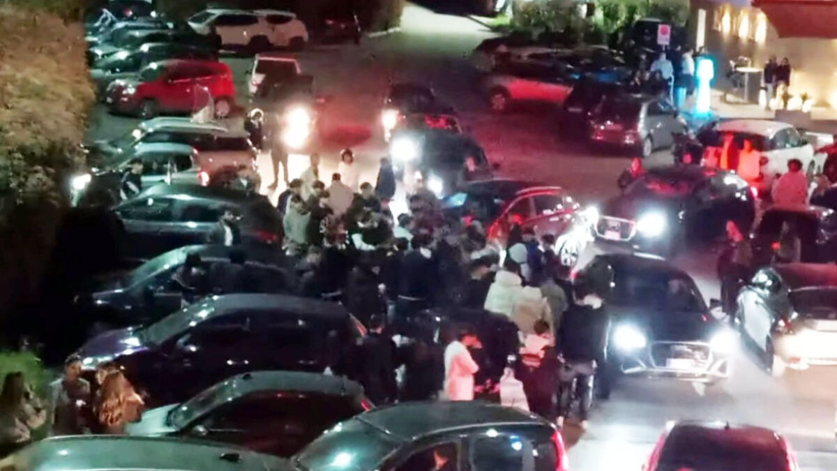 Maxirissa a Ottaviano davanti ad un noto locale - 