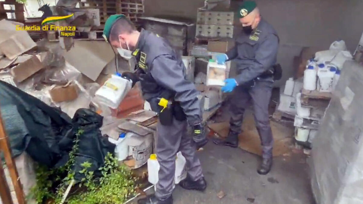 Fitofarmaci cancerogeni a Boscoreale, sequestro da 8 milioni e arresti GUARDA IL VIDEO - 