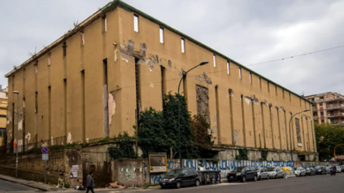 Rischia di crollare, sigilli allo Sferisterio - 