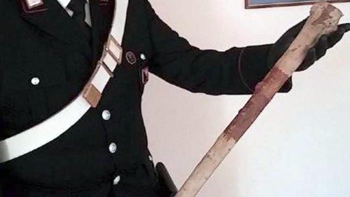 Prende a bastonate la compagna - 