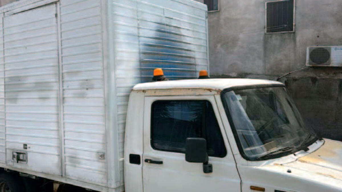 Provoca incidente, il camion era pieno di rame rubato - 