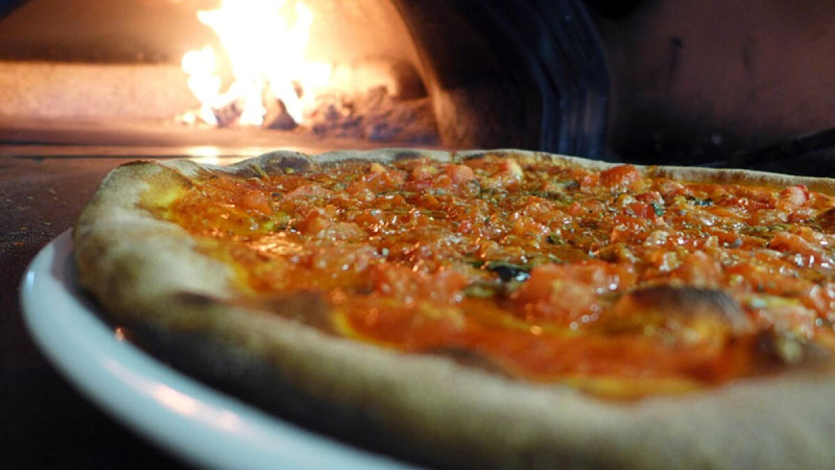 Alunni in gita restano intossicati dopo aver mangiato in pizzeria - 