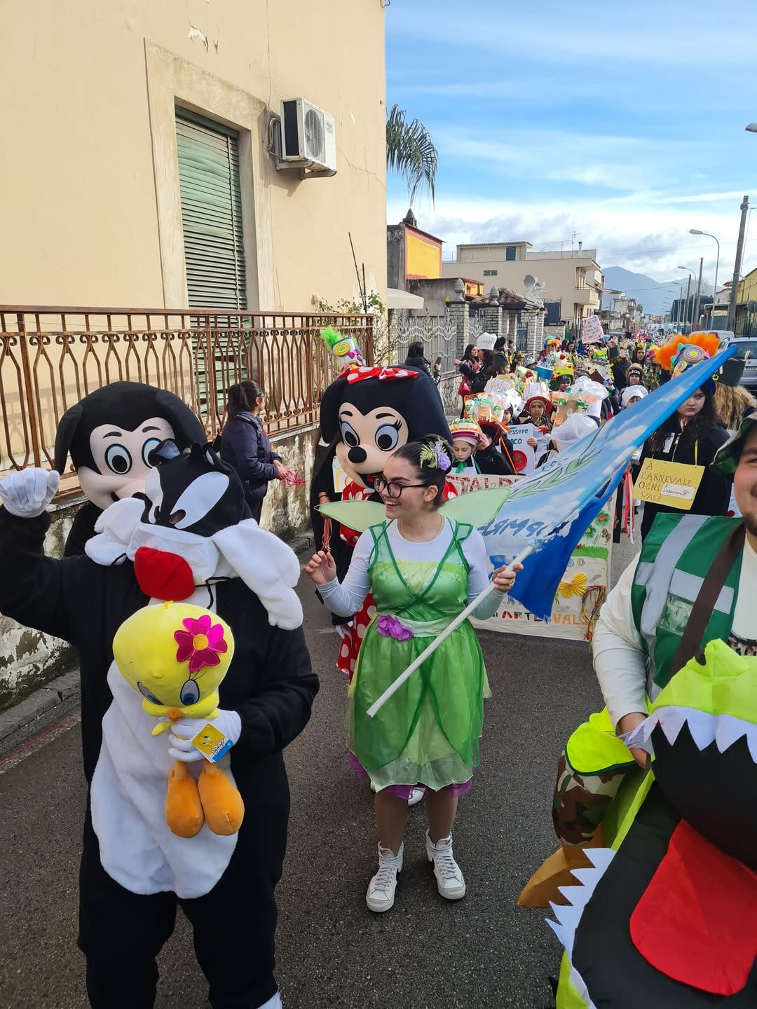 La sfilata di carnevale del 27/02/2025 con le scuole
