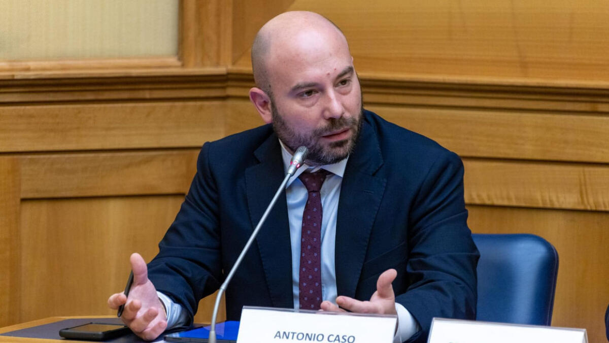 Scuola, concorso per dirigenti scolastici, Caso (M5S) interroga Valditara: "Sospette irregolarità" - 