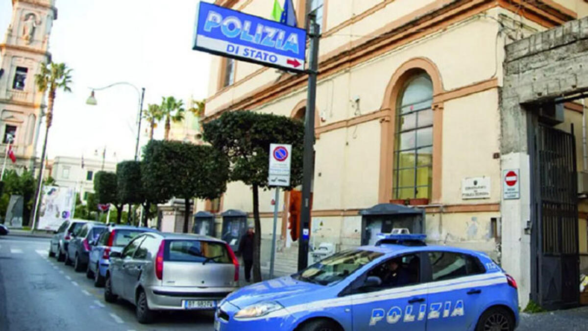 Paura a Pompei, minacciata dal nipote è costretta a barricarsi in casa - 