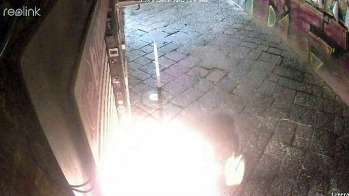 Incendiò locale, catturato il piromane - 