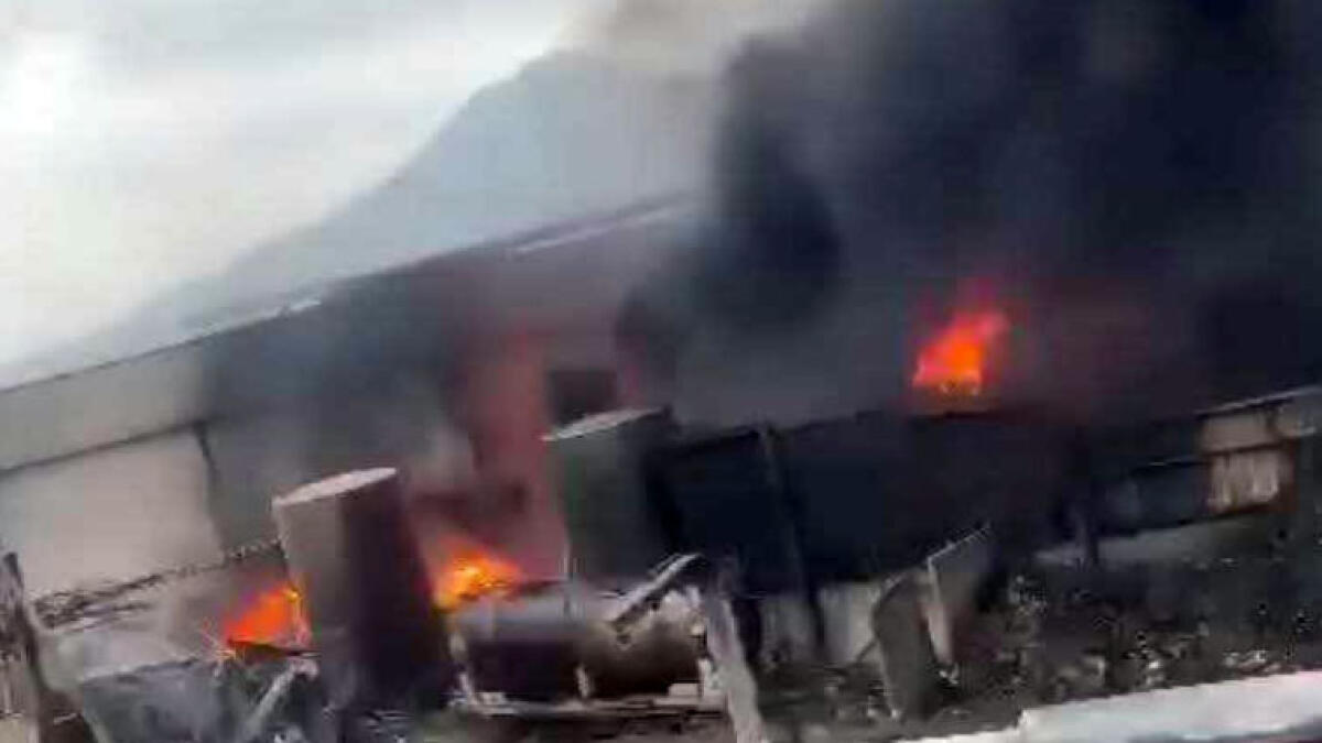 Incendio a Scafati, i rifiuti bruciano da 12 giorni - 