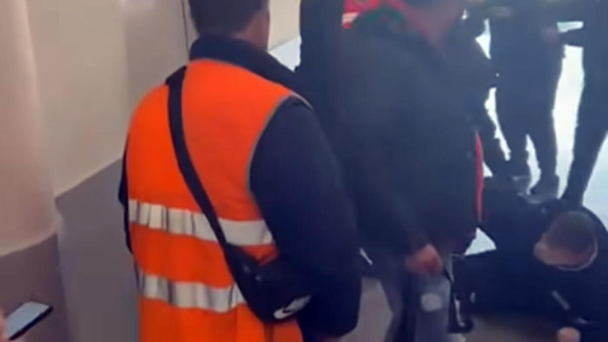 Personale delle ambulanze si prende a botte all'Ospedale del Mare - GUARDA IL VIDEO - 