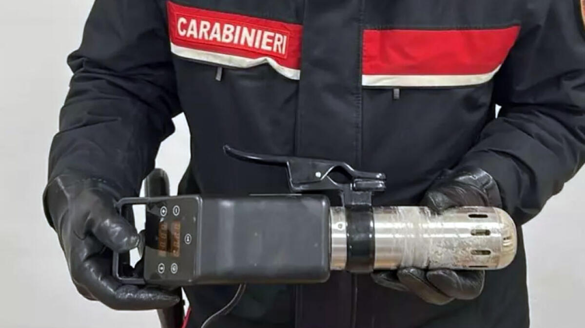 Scoperto laboratorio della droga a San Giuseppe Vesuviano, c'è anche l'hash curing - 