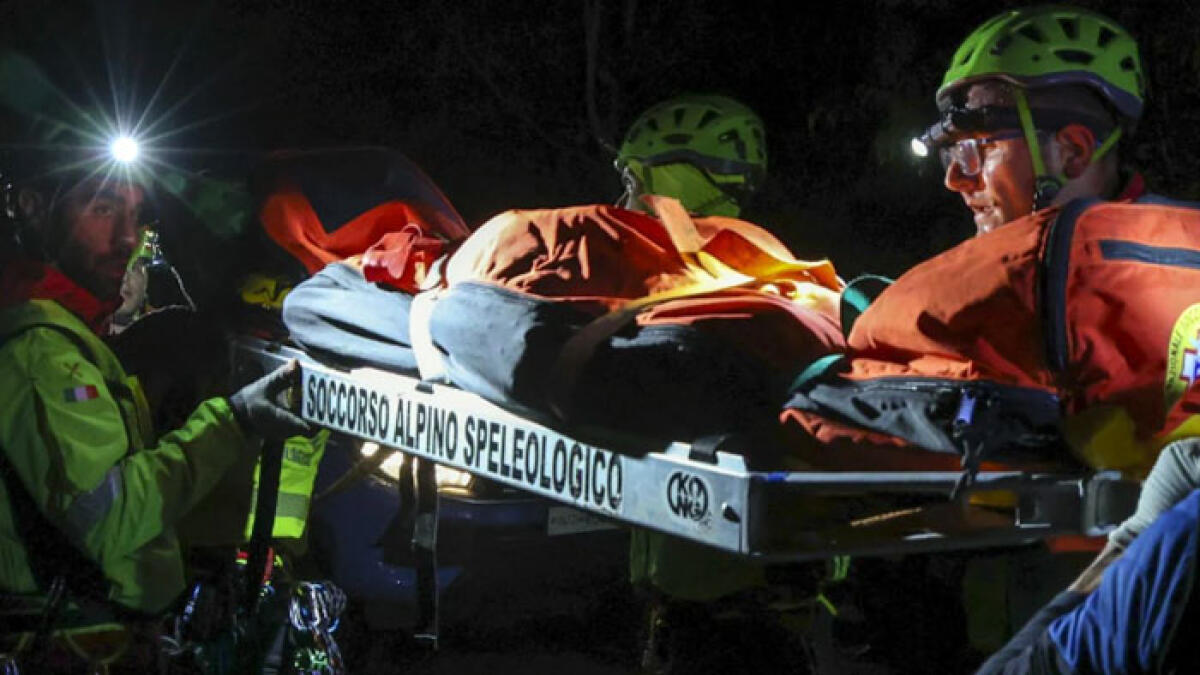 Funivia precipitata, i soccorritori: "Alberi diventati spade per i corpi delle vittime" - 