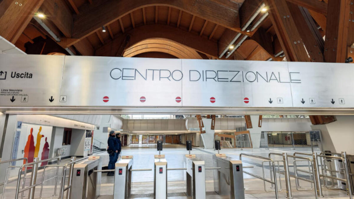 Apre la stazione al Centro Direzionale - 