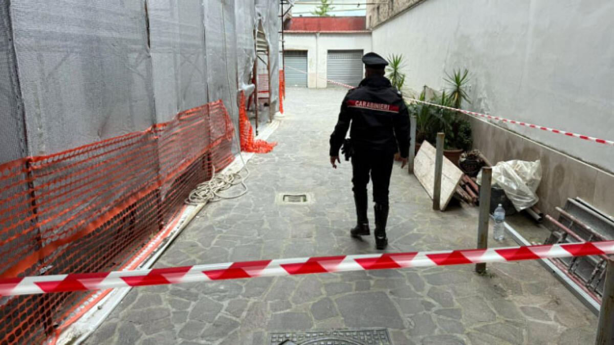 Muratore di 47 anni cade da impalcatura e muore - 