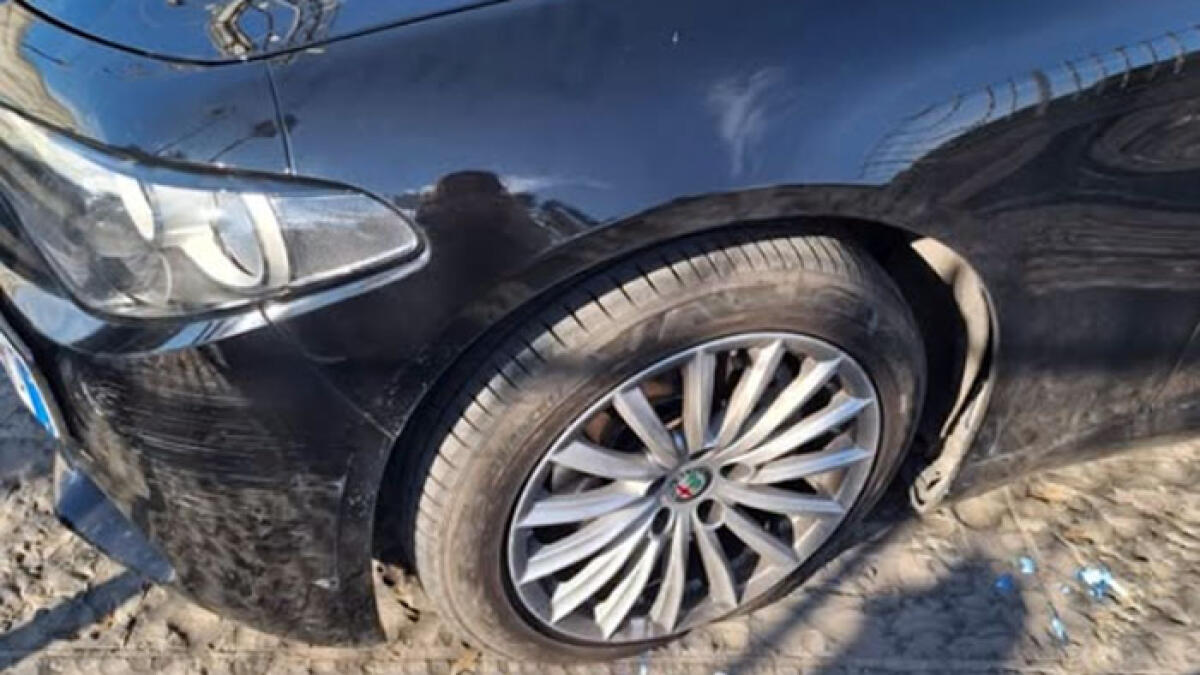 Borrelli a Ercolano, raid contro l'auto della scorta - 