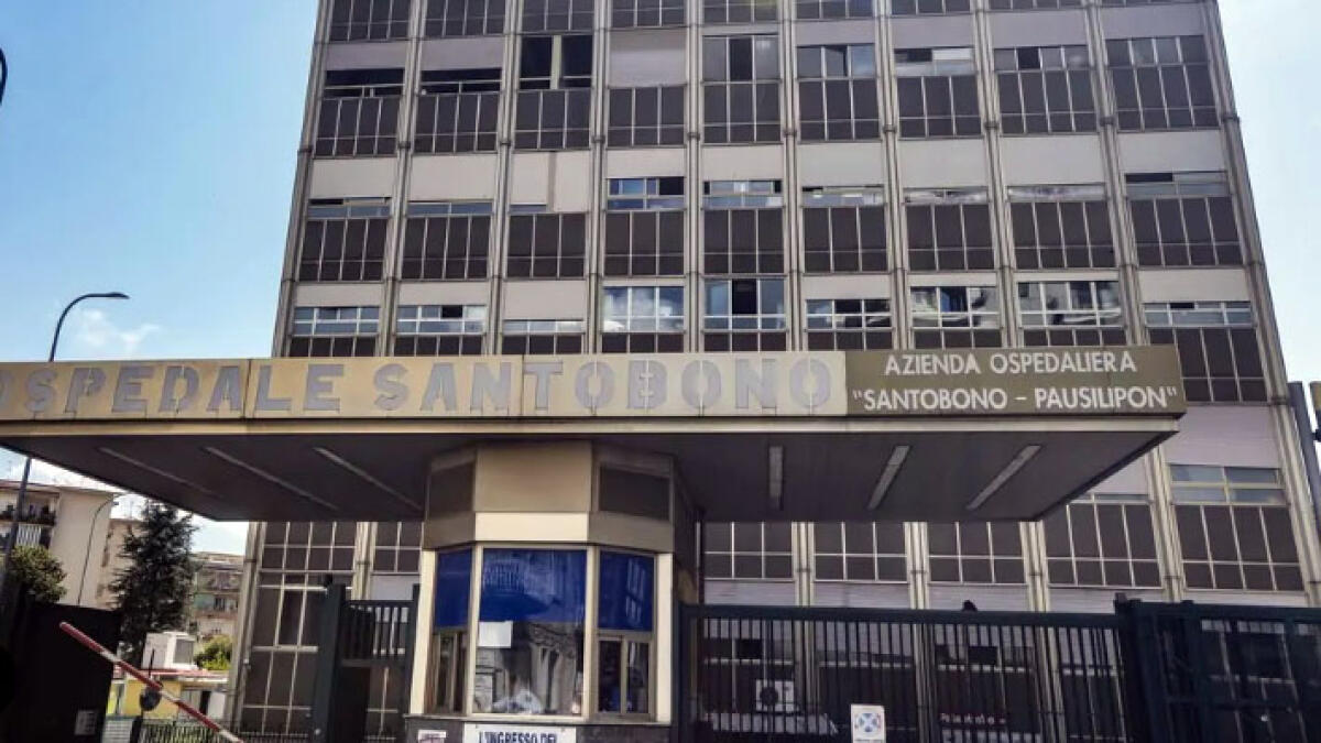 Ingerisce pila a disco, bimbo di due anni d'urgenza al Santobono - 