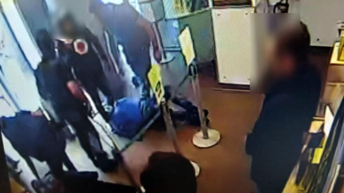 Rapina alle Poste, fuga e arresti dopo le ricerche in elicottero - 