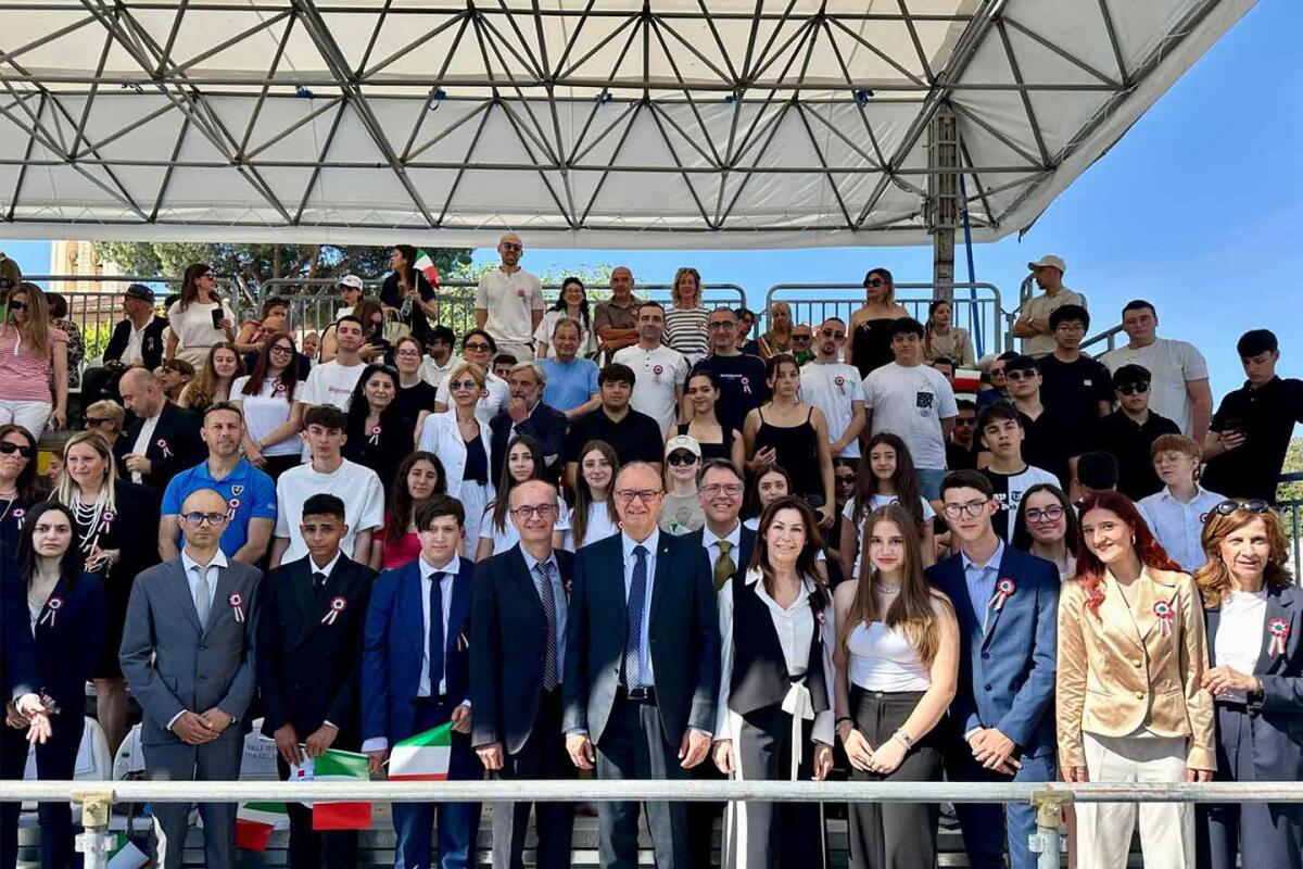 Le Forze Armate, un concorso scolastico sul loro ruolo - 