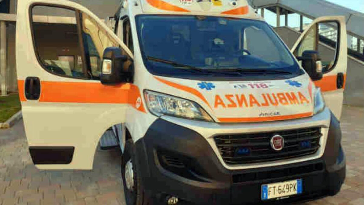 Tradito da un filo scoperto, muore folgorato - 