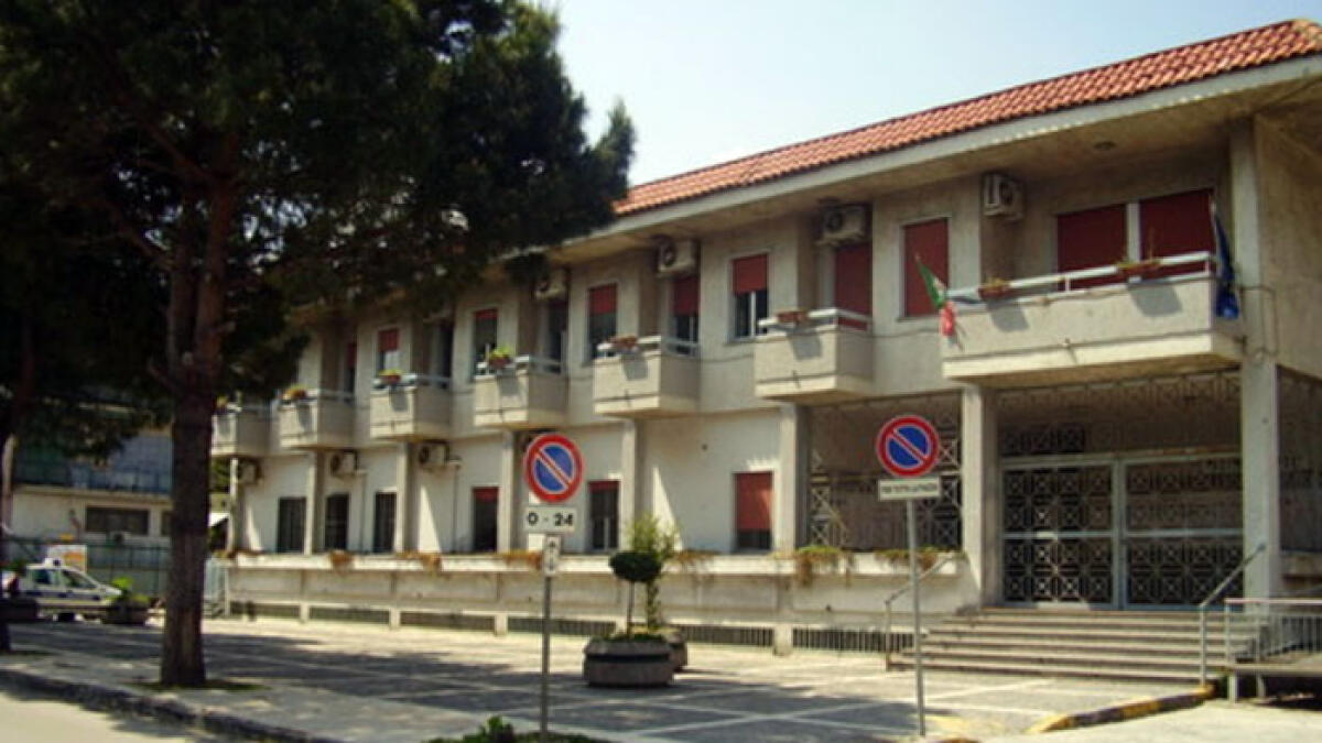 A Brusciano tre consiglieri lasciano la maggioranza - 