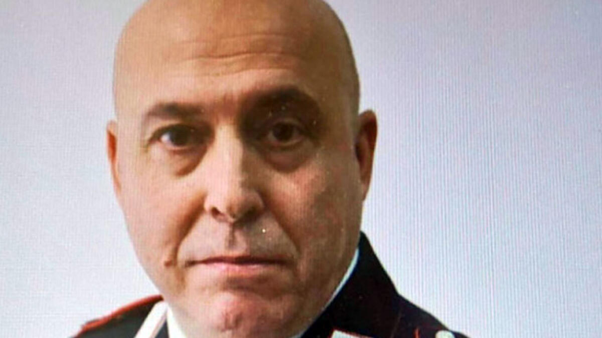 Il carabiniere ucciso mentre soccorreva i banditi, morto uno dei due rapinatori - 