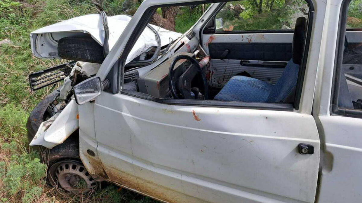 Si schianta contro un albero, muore dopo 15 giorni di agonia - 