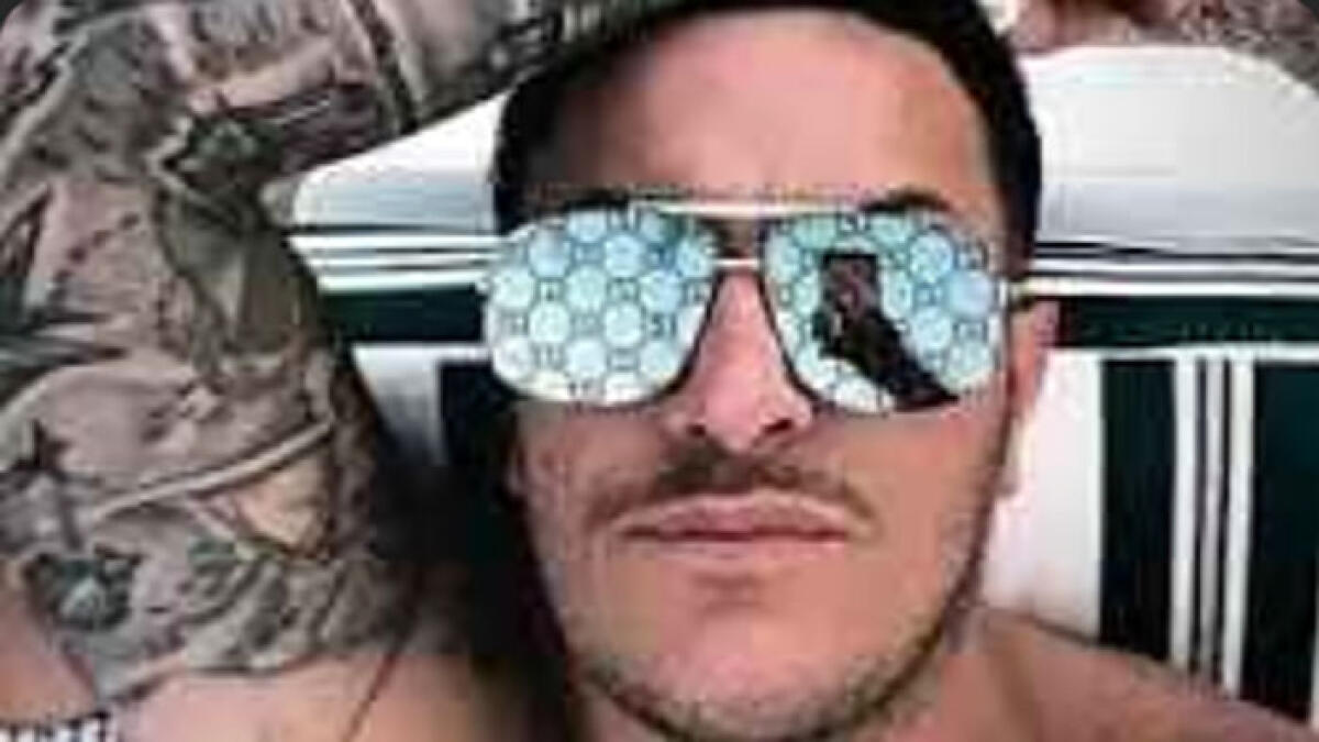 Spari contro il tiktoker dopo la live - 