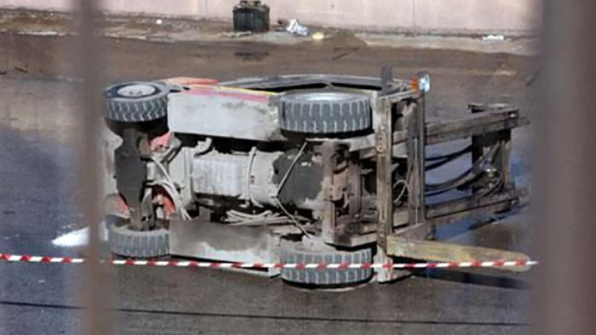 Operaio schiacciato dal muletto, è gravissimo in ospedale - 