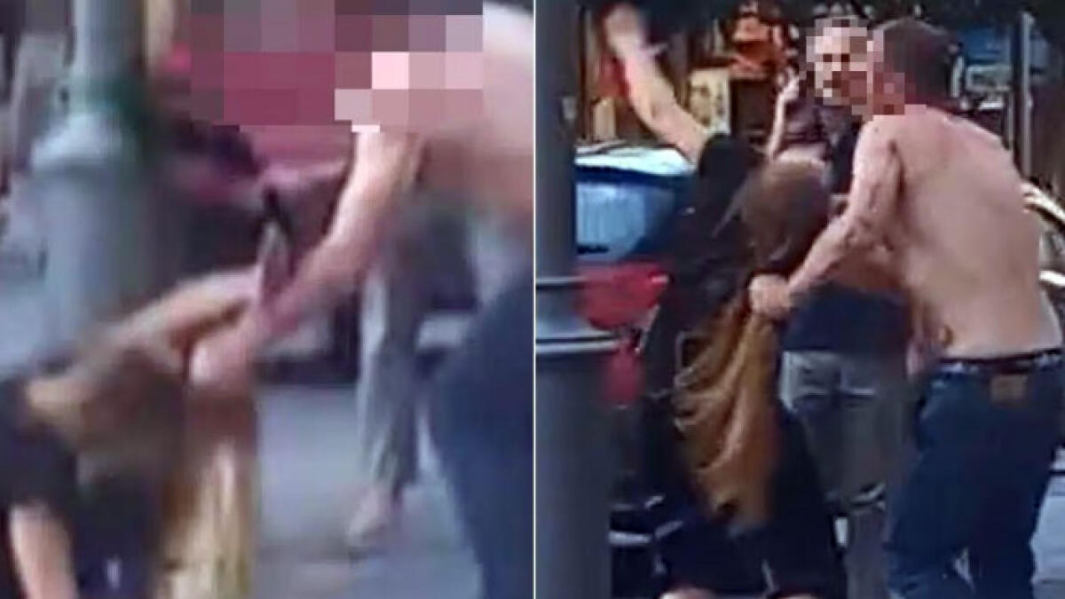 Trascina donna per i capelli e la massacra di botte in strada - 