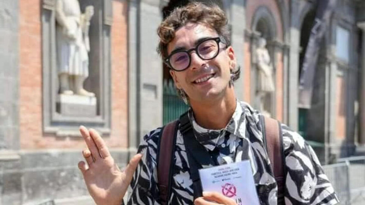 Musicista picchiato e ferito nel "salotto buono" di Napoli - 