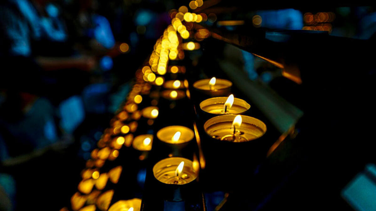 Con il volto travisato spara in chiesa a Sant'Anastasia - 