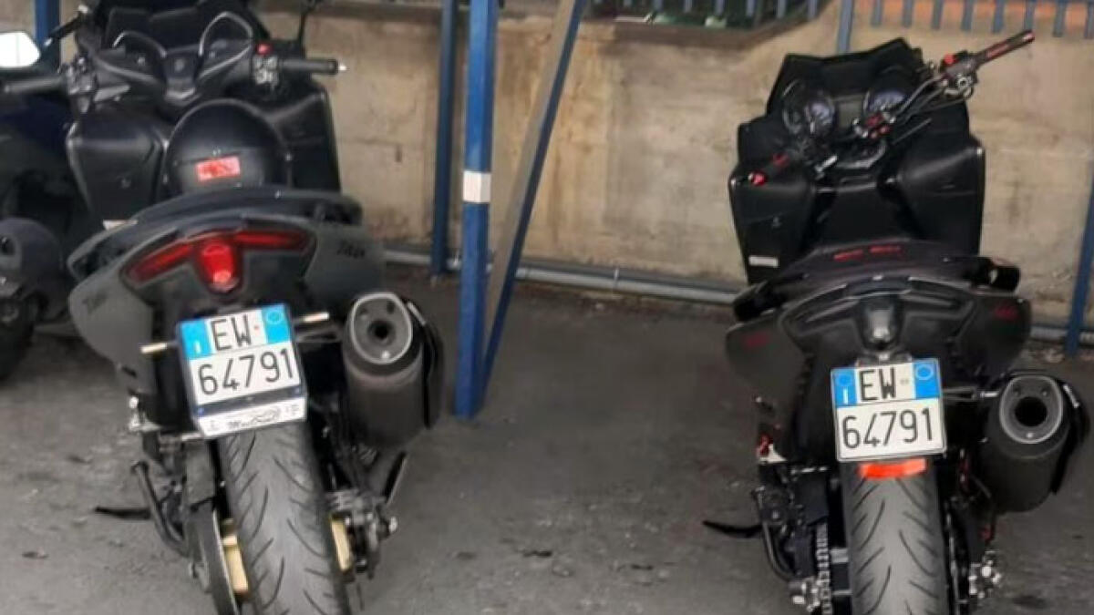 Bloccati nel Vesuviano due scooter con la stessa targa - 