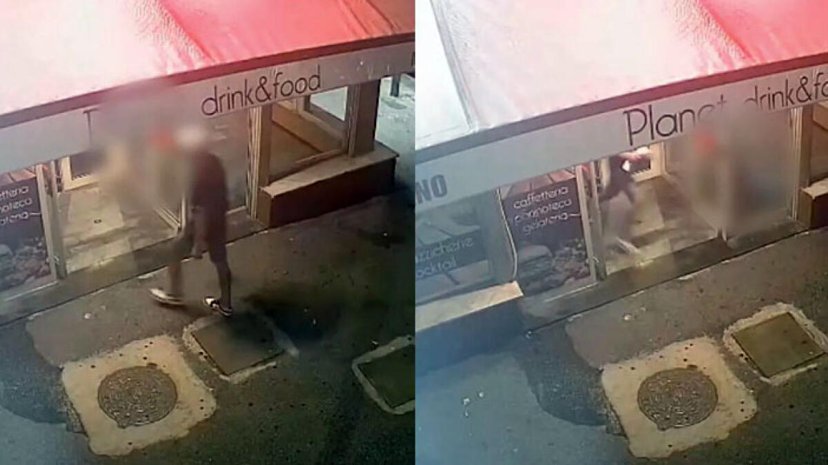 Ruba borsa in un locale e scappa. Furto ripreso in un video - 