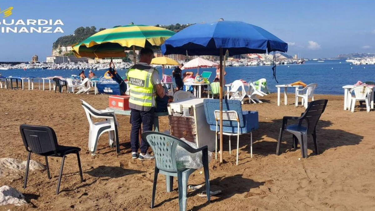 Sigilli al lido abusivo, fruttava 3mila euro al giorno - 