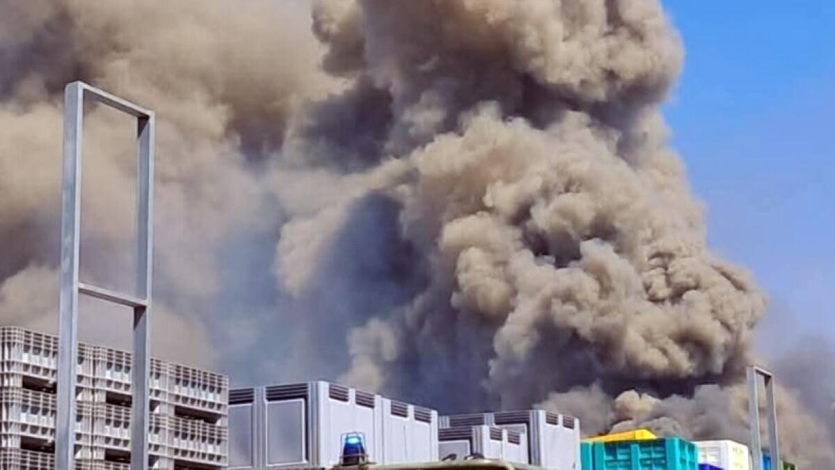 Grave incendio nella Zona Industriale, caseificio distrutto dalle fiamme - 