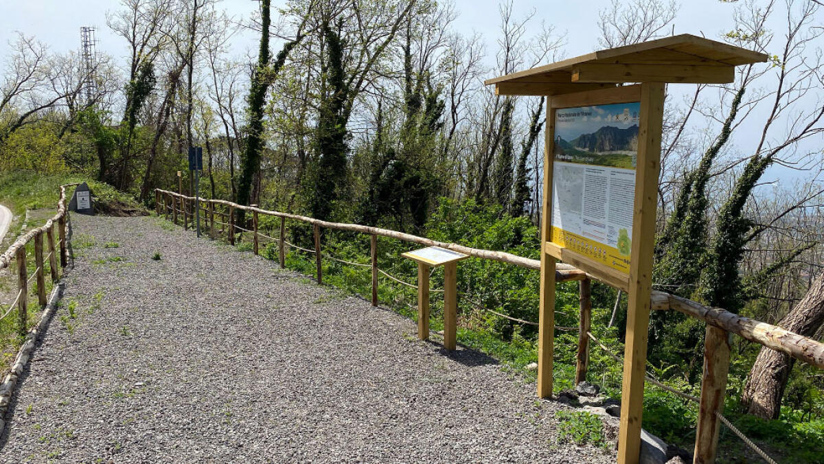 Vesuvio, riapre il sentiero Fiume di Lava - 