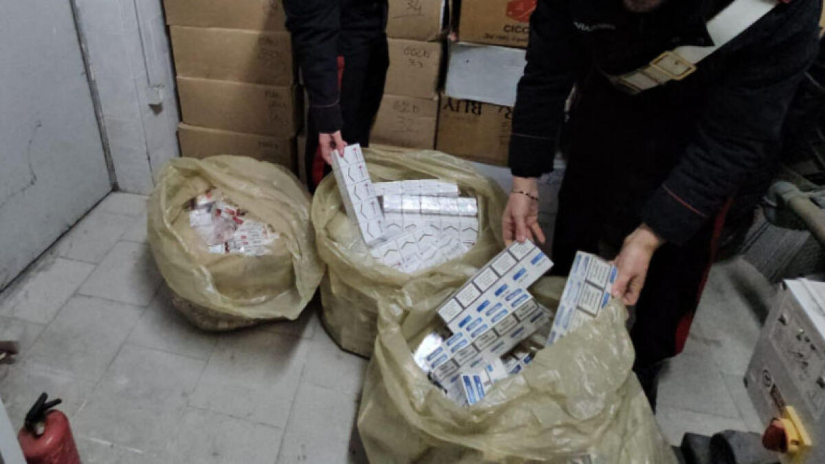 Contrabbando di sigarette, beccata una nonna di 83 anni - 