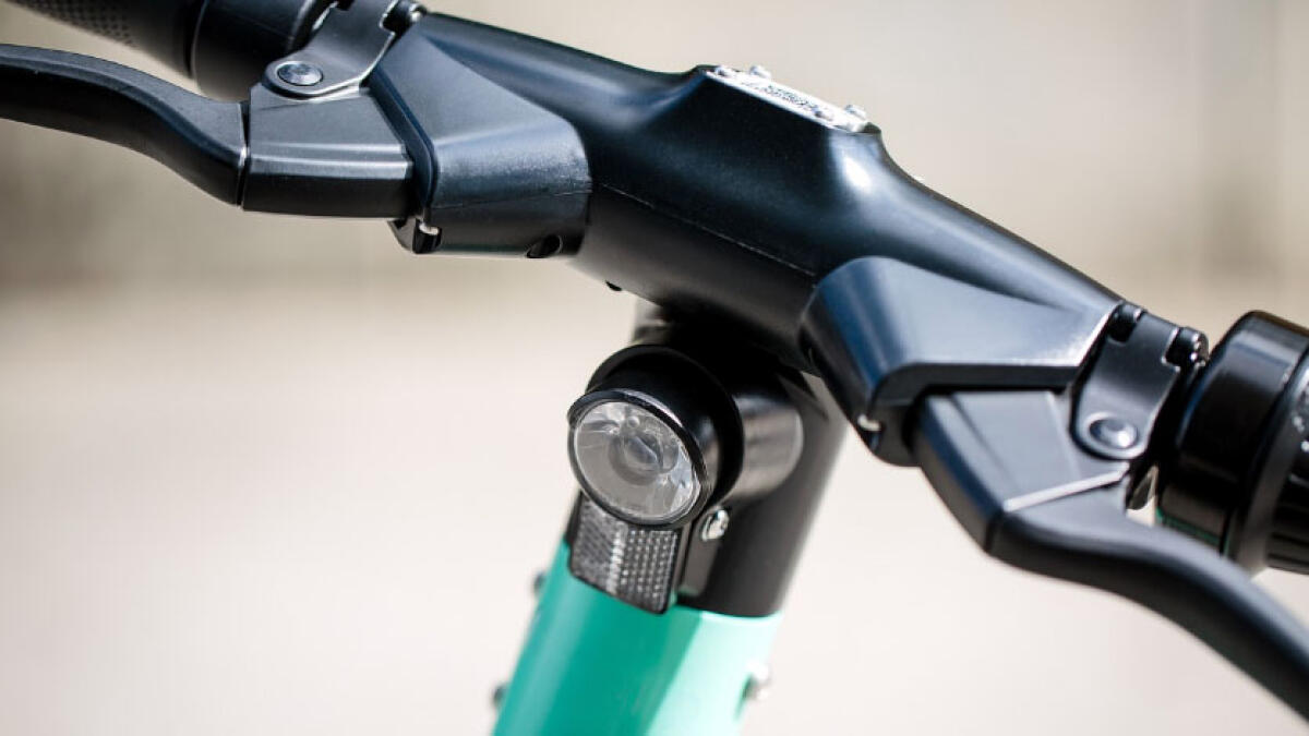 Massacrato di botte per il monopattino - 