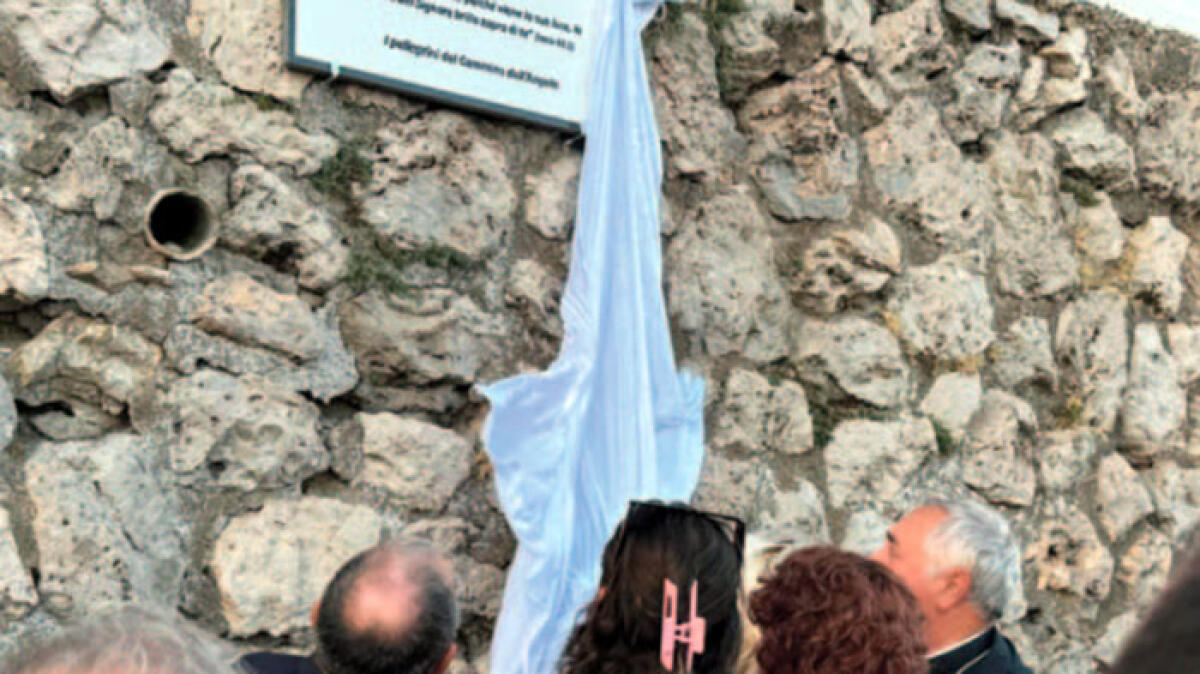 Una targa per ricordare le vittime della Funivia del Faito - 