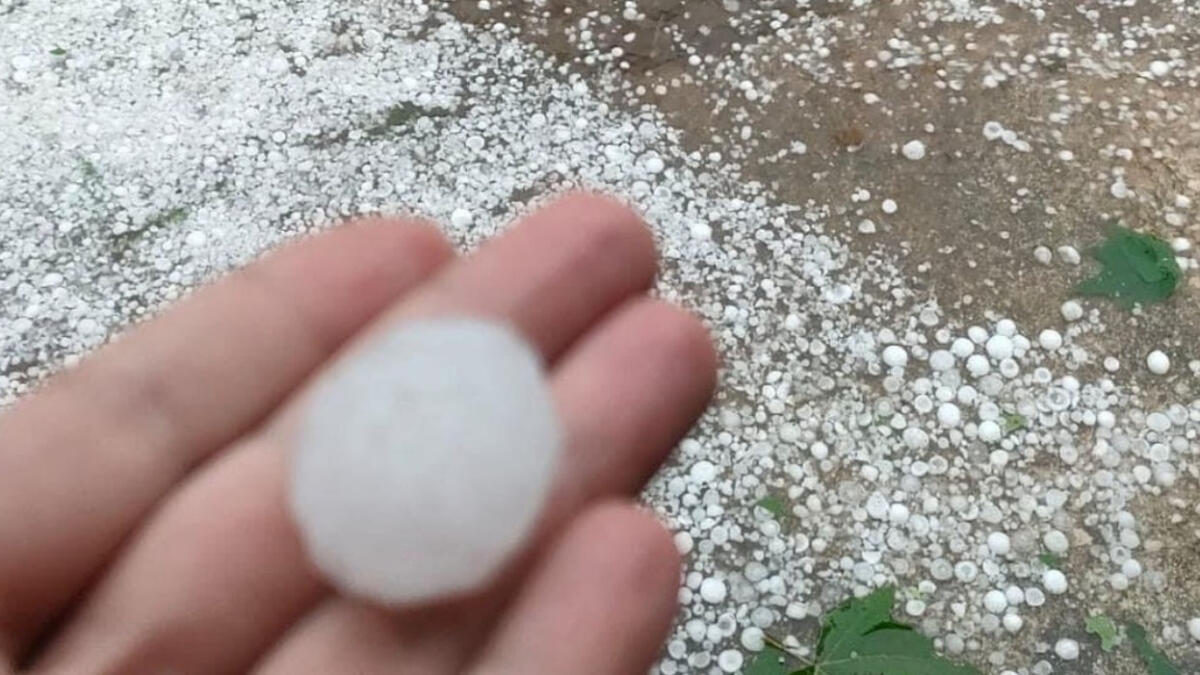 Continua l'allerta meteo, arriva anche la grandine - 