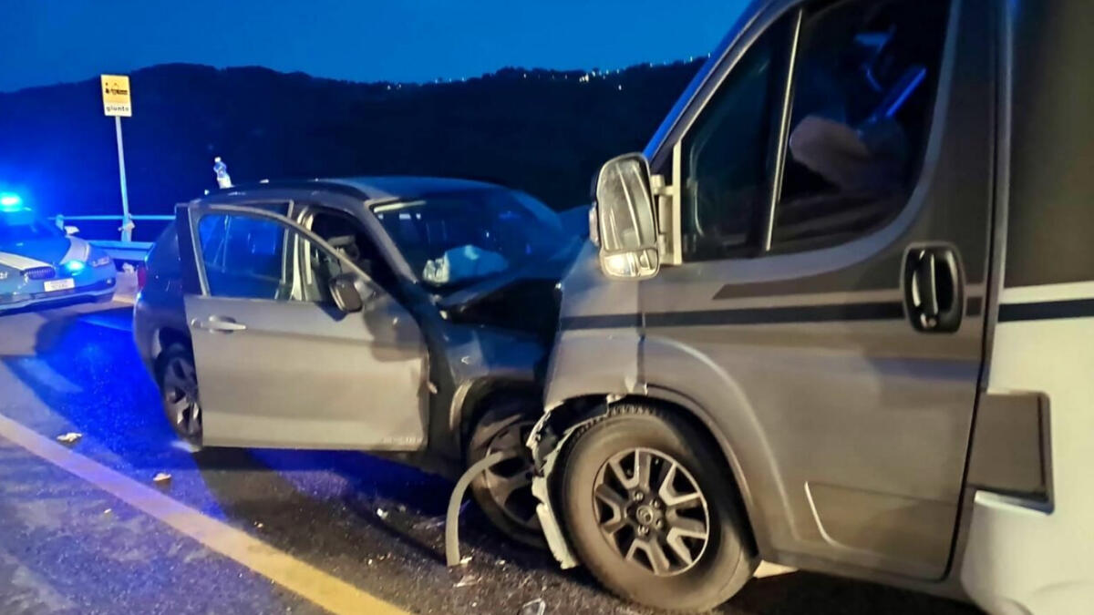 Papà 29enne muore in un incidente, il figlio di un anno intubato al Santobono - 
