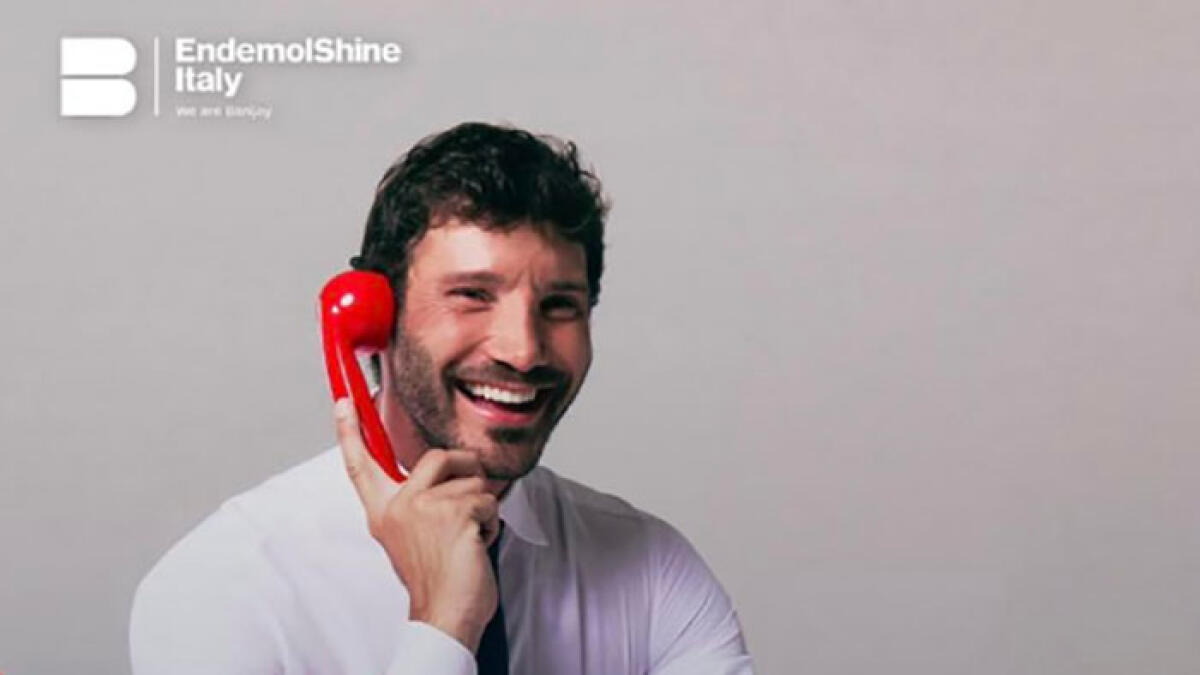 Stefano De Martino rapinato di un orologio da 40mila euro - 