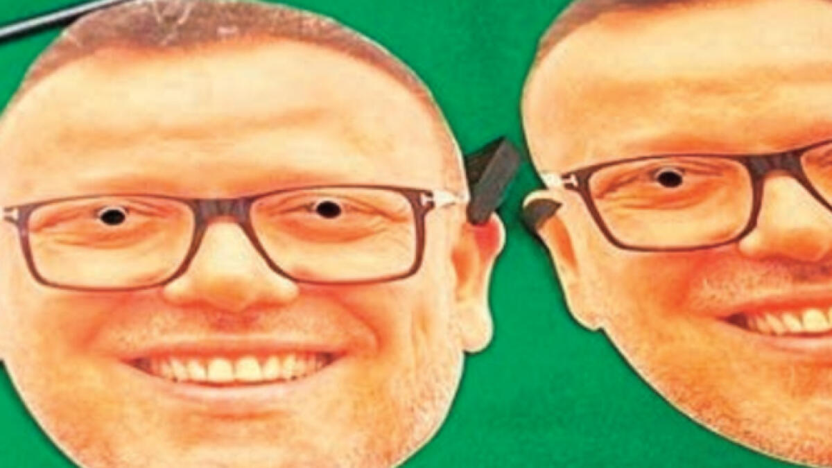 Ecco la maschera di Gigi D'Alessio usata dal pugile per rubare - 