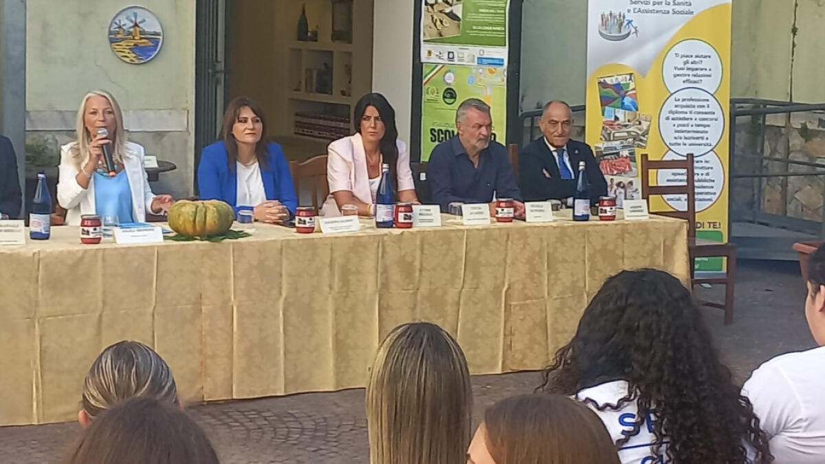 Scuola, si riparte da Napoli Est. Salierno: «Insieme per la rinascita» - 