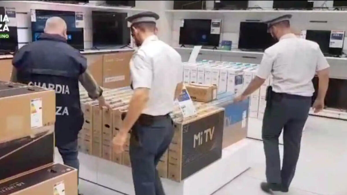 Sequestrati in Campania 5 milioni di euro a nota azienda di prodotti elettronici - 