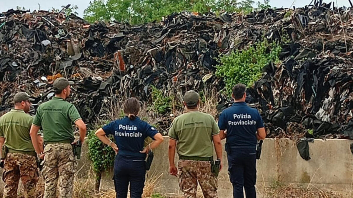 Sequestrata discarica abusiva di oltre 300mila metri quadrati - 
