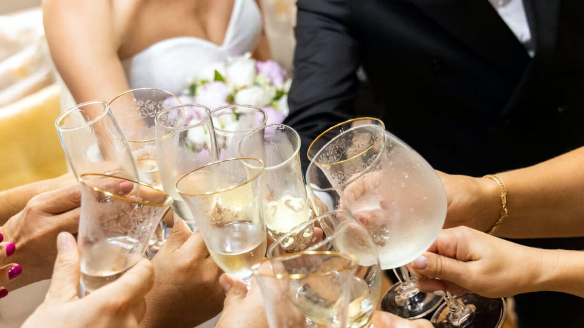 Matrimonio finisce male, oltre 20 invitati accusano malori al ristorante - 